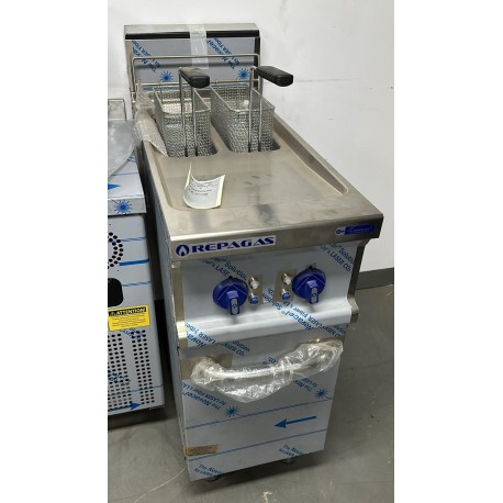 Freidora eléctrica línea 900 de 8+8 litros